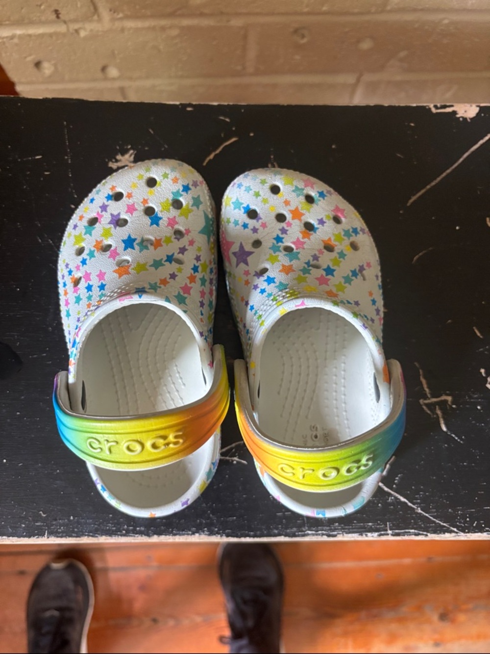 CROCS Kids White Star-Print Clogs with Rainbow Heel Strap